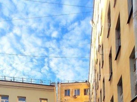 Продажа трехкомнатной квартиры - Старо-Петергофский проспект, д.15