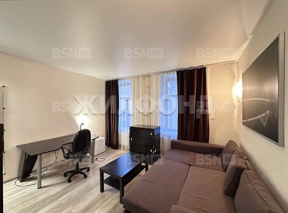 Продажа комнаты в четырехкомнатной квартире - 8-я Советская улица, д.14