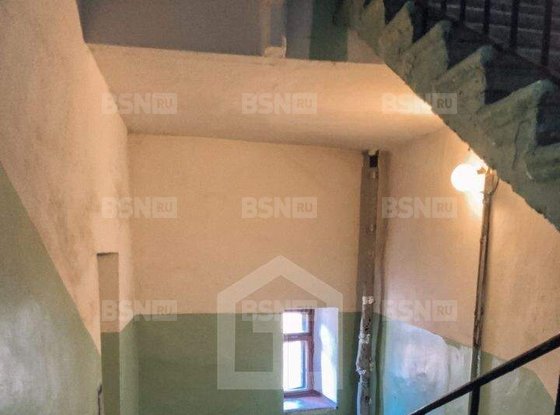 Продажа трехкомнатной квартиры - Старо-Петергофский проспект, д.15