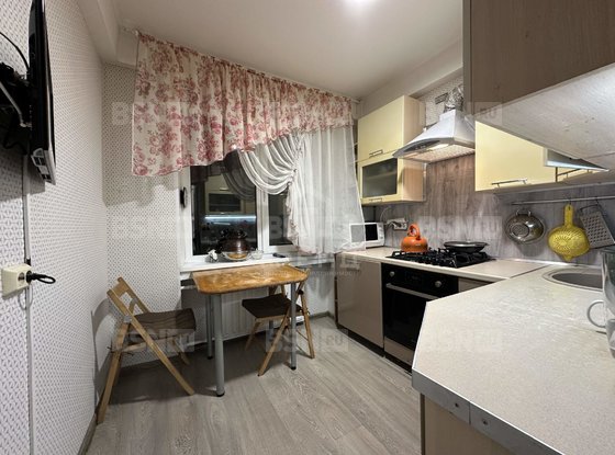 Продажа трехкомнатной квартиры - Художников проспект, д.39, корп.1