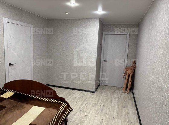 Продажа трехкомнатной квартиры - Пикалево, 11-я линия, д.1 