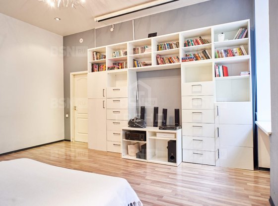 Продажа четырехкомнатной квартиры - 8-я Советская улица, д.14 