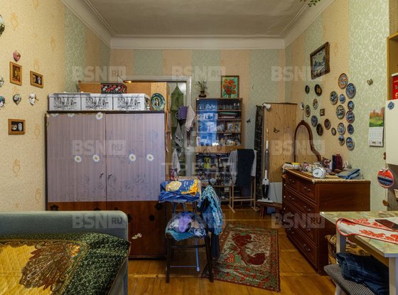 Продажа трехкомнатной квартиры - 1-я В.О. линия, д.40 