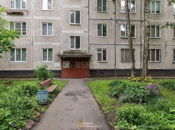 Продажа двухкомнатной квартиры - Большевиков проспект, д.79, корп.1 