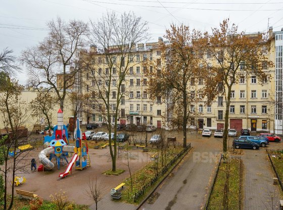 Аренда трехкомнатной квартиры - Невский проспект, д.141 