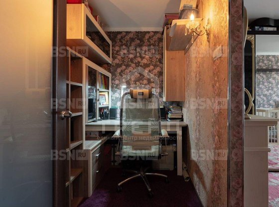 Продажа трехкомнатной квартиры - Бугры, Школьная улица, д.9 