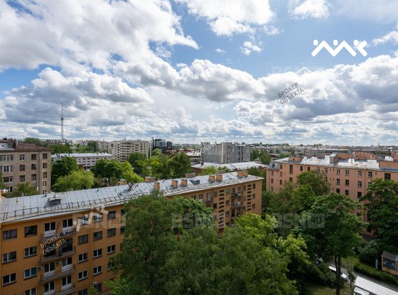 Продажа трехкомнатной квартиры - Песочная, д.18 