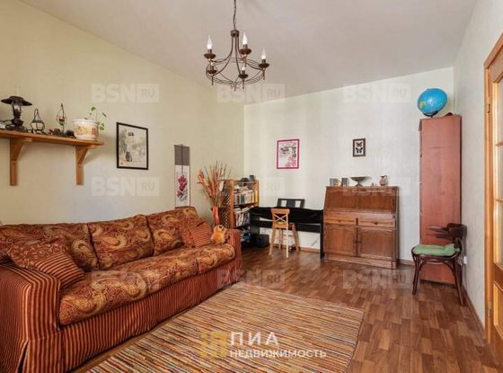 Продажа трехкомнатной квартиры - Доблести улица, д.17, корп.2 