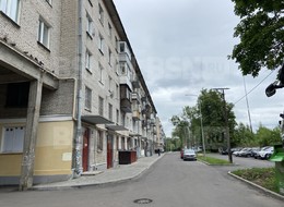 Продажа трехкомнатной квартиры - Россия, Ленинградская область, Гатчинский район, Гатчина г., Рощинская ул., 20 