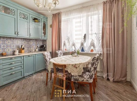 Продажа трехкомнатной квартиры - Доблести улица, д.17, корп.2 