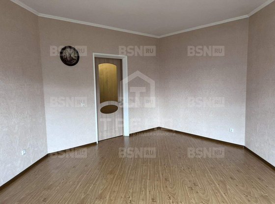 Продажа трехкомнатной квартиры - Передовиков улица, д.9, корп.2 