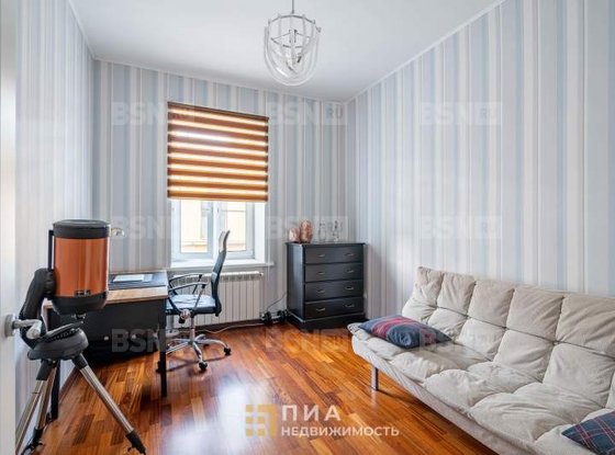 Продажа трехкомнатной квартиры - 8-я В.О. линия, д.27 