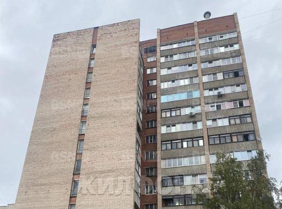 Продажа комнаты в шестикомнатной квартире - Есенина улица, д.36, корп.3 
