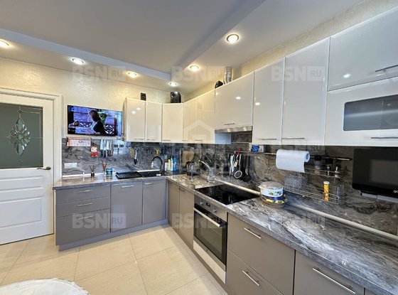 Продажа трехкомнатной квартиры - Маршака проспект, д.16, корп.3 