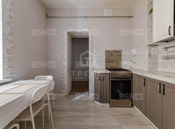 Продажа трехкомнатной квартиры - Курляндская улица, д.32 