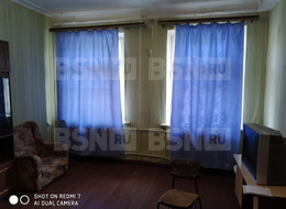 Продажа комнаты в трехкомнатной квартире - Ленинградская область, Гатчинский район, Гатчина г., Красноармейский пр-кт., д.42 