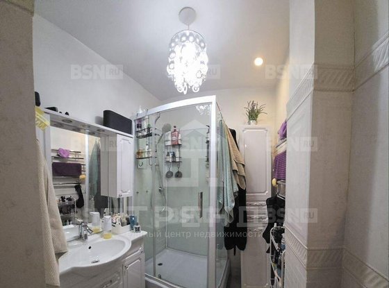 Продажа трехкомнатной квартиры - Обуховской Обороны проспект, д.289, корп.1 