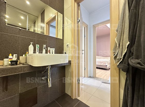 Продажа трехкомнатной квартиры - Ветеранов проспект, д.73 