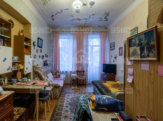 Продажа трехкомнатной квартиры - 1-я В.О. линия, д.40 