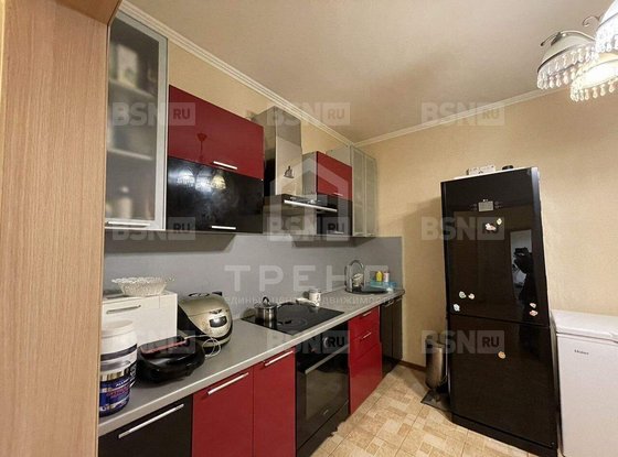Продажа трехкомнатной квартиры - Передовиков улица, д.9, корп.2 