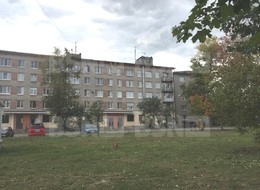 Продажа трехкомнатной квартиры - Россия, Ленинградская область, Гатчинский район, Гатчина г., Рощинская ул., 20 