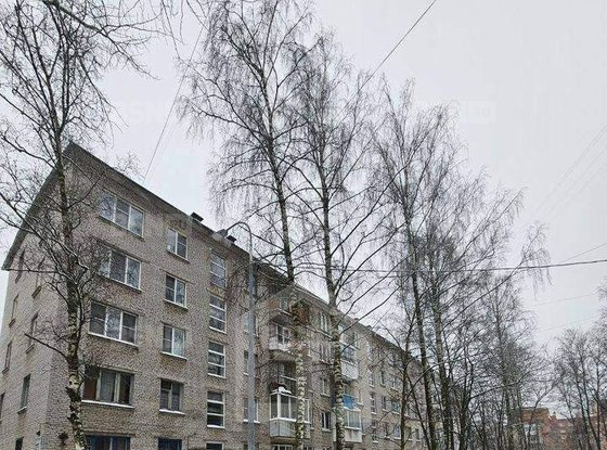 Продажа трехкомнатной квартиры - Ломоносов, Красноармейская улица, д.21 