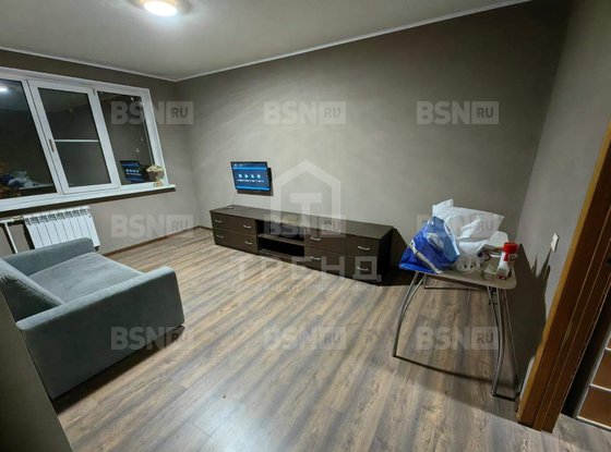 Продажа трехкомнатной квартиры - Дыбенко улица, д.12, корп.1 литера Ж 