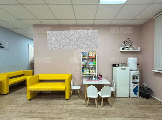 Продажа трехкомнатной квартиры - Ушинского улица, д.3, корп.2 