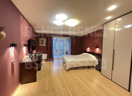 Продажа трехкомнатной квартиры - Аврова улица, д. 26, к. 1 