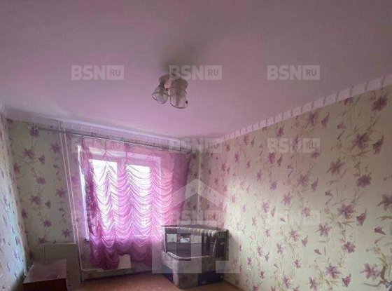 Продажа трехкомнатной квартиры - деревня Низино, Центральная улица, д.10 