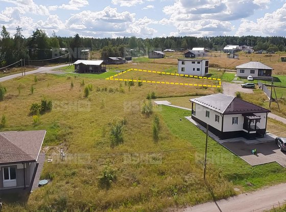 Продажа участка - поселок Сосново, Ленинградская улица