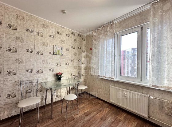 Продажа двухкомнатной квартиры - Маршала Казакова улица, д.82, корп.1 