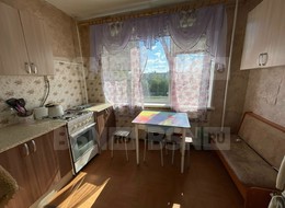 Продажа двухкомнатной квартиры - Россия, Ленинградская область, Волосовский район, Волосово г., Красных Командиров ул., 18 
