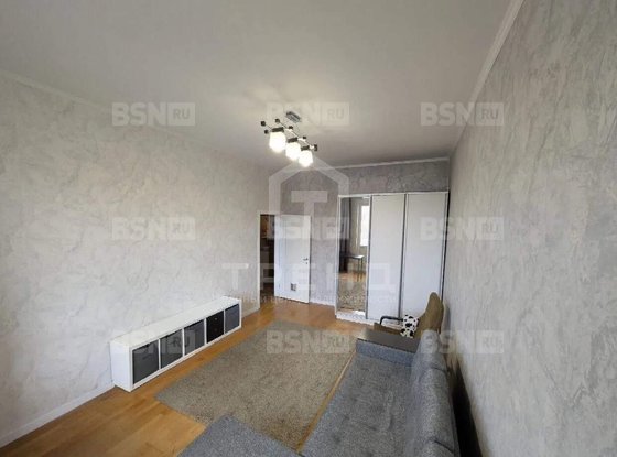Продажа трехкомнатной квартиры - Доблести улица, д.26, корп.1 