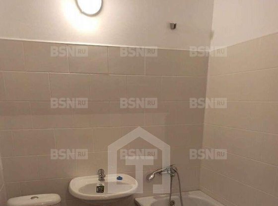 Продажа трехкомнатной квартиры - Чарушинская улица, д.8, стр1 