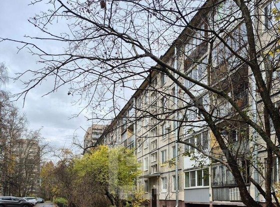 Продажа трехкомнатной квартиры - Космонавтов проспект, д.28, корп.2 