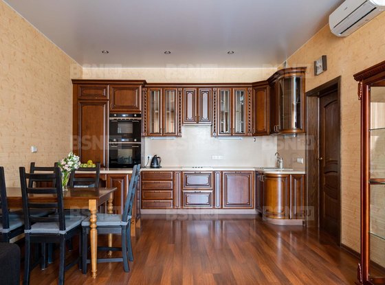 Продажа трехкомнатной квартиры - Барочная улица, д.12 