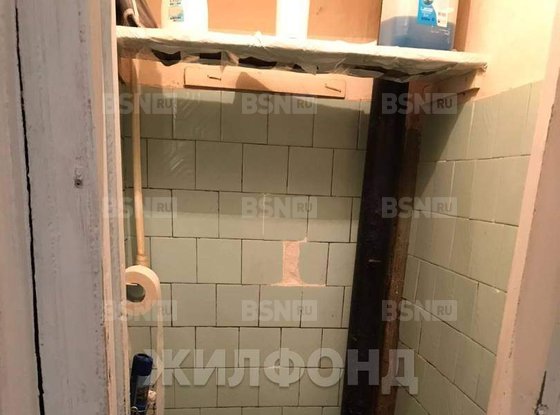 Продажа комнаты в шестикомнатной квартире - Жуковского улица, д.57 