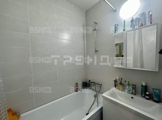 Продажа однокомнатной квартиры - поселок Бугры, Гаражный проезд, д.27, корп.1 