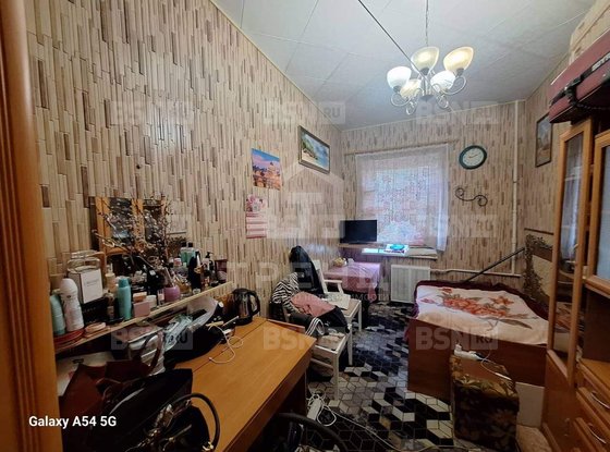 Продажа трехкомнатной квартиры - 12-я Красноармейская улица, д.23 