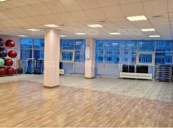 Продажа универсального помещения - Пикалево, Горняков улица, д.21 