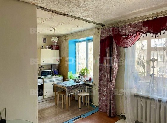 Продажа комнаты в трехкомнатной квартире - Пушкин, Ахматовская улица, д.3 
