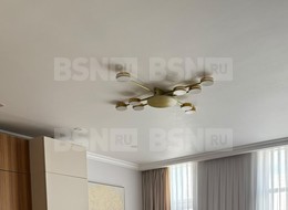Продажа трехкомнатной квартиры - Россия, Санкт-Петербург, Дыбенко ул., 8, к 2 