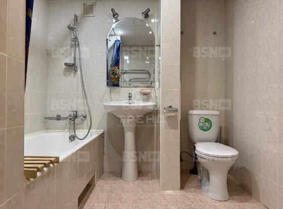 Продажа трехкомнатной квартиры - деревня Новое Девяткино, Славы улица, д.7 