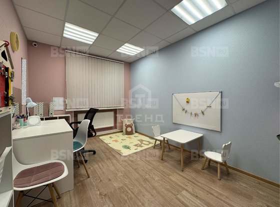 Продажа трехкомнатной квартиры - Ушинского улица, д.3, корп.2 