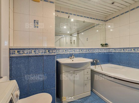 Продажа трехкомнатной квартиры - Просвещения проспект, д.50 