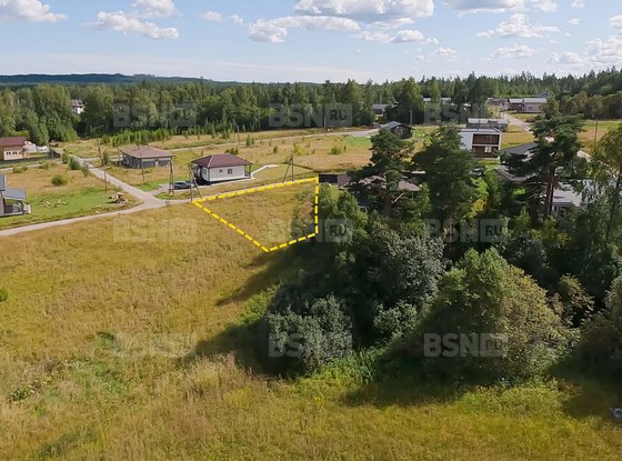 Продажа участка - поселок Сосново, Ленинградская улица