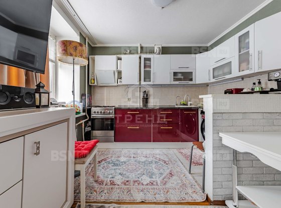 Продажа двухкомнатной квартиры - Славы проспект, д.8 