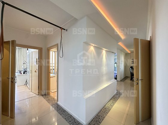 Продажа трехкомнатной квартиры - Ветеранов проспект, д.73 