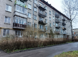 Продажа двухкомнатной квартиры - Ленинградская область, Гатчинский район, Гатчина г., Володарского ул., д.15 
